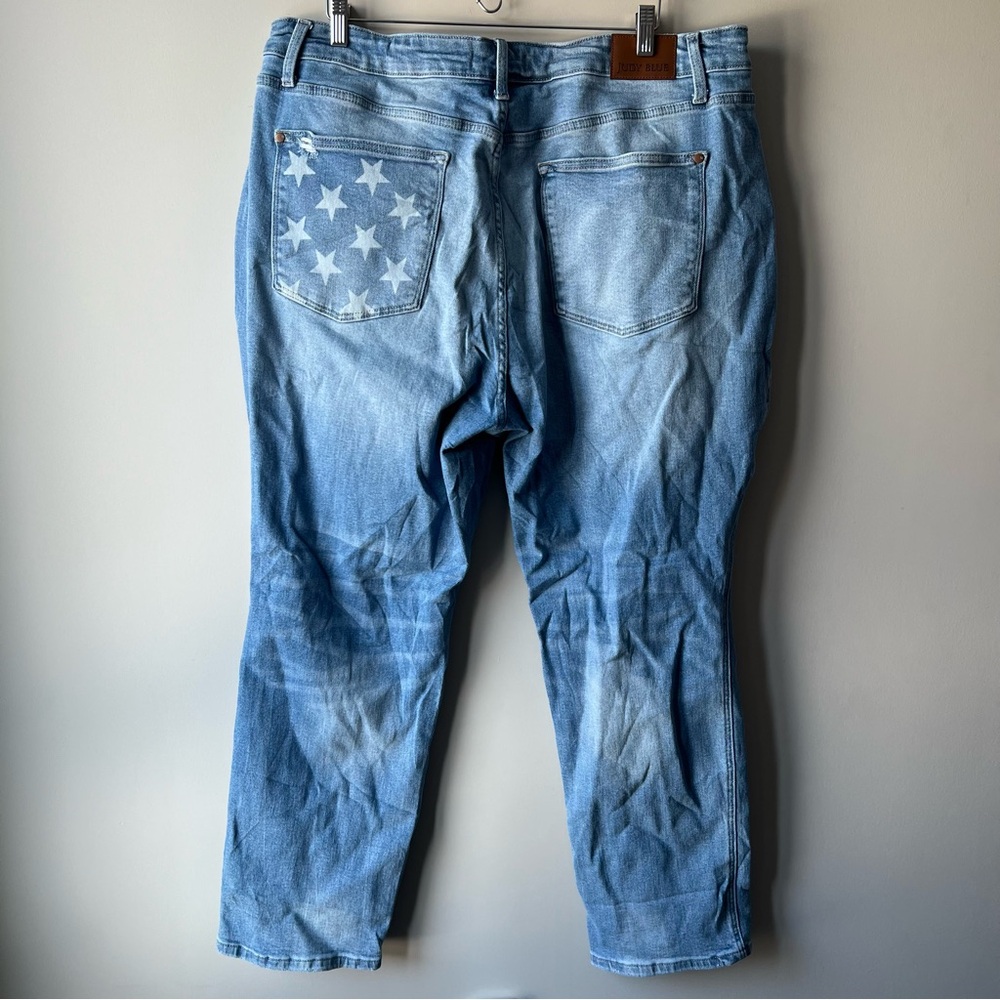 Judy Blue Star Struck Mid Rise Cuff Boyfriend Jeans blue light plus size 22 - Picture 16 of 16